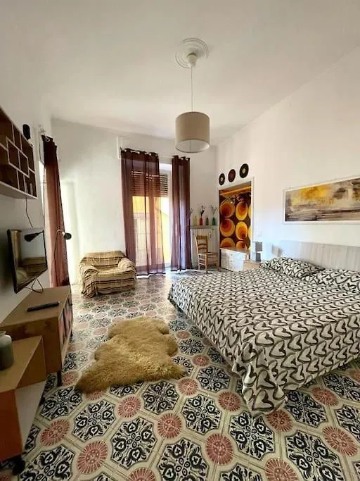 Donnaromita Holiday House Hystoric Center Nápoles Apartamento